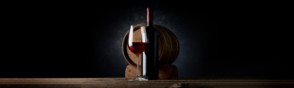 Wein, Weinglas und Weinfass Kennzeichnung